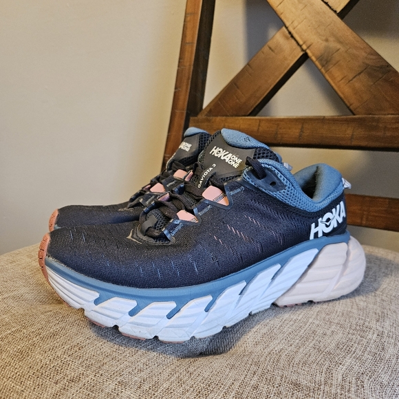 Hoka One One Gaviota 3 Women's Athletic Shoes Dark Blue Light Pink Size 7D - Picture 2 of 10